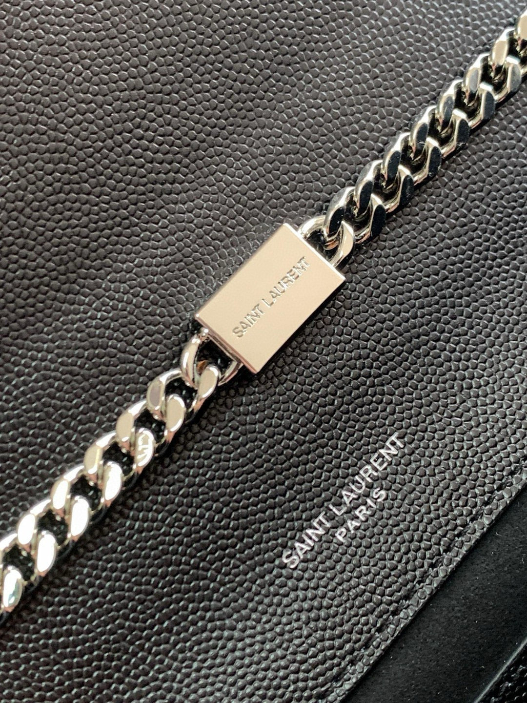 Yves Saint Laurent Kate Medium