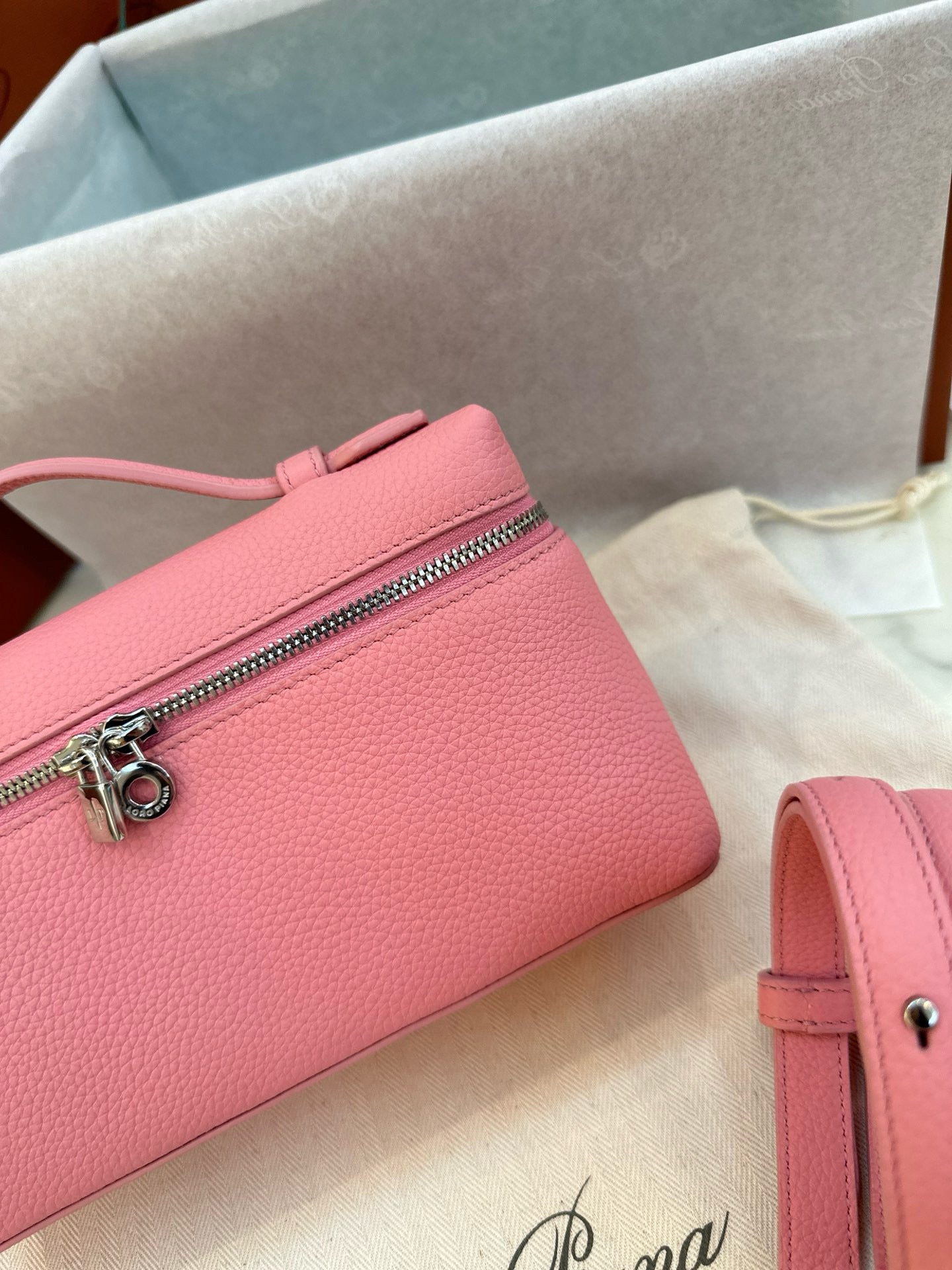 Loro Piana Extra Pocket L19