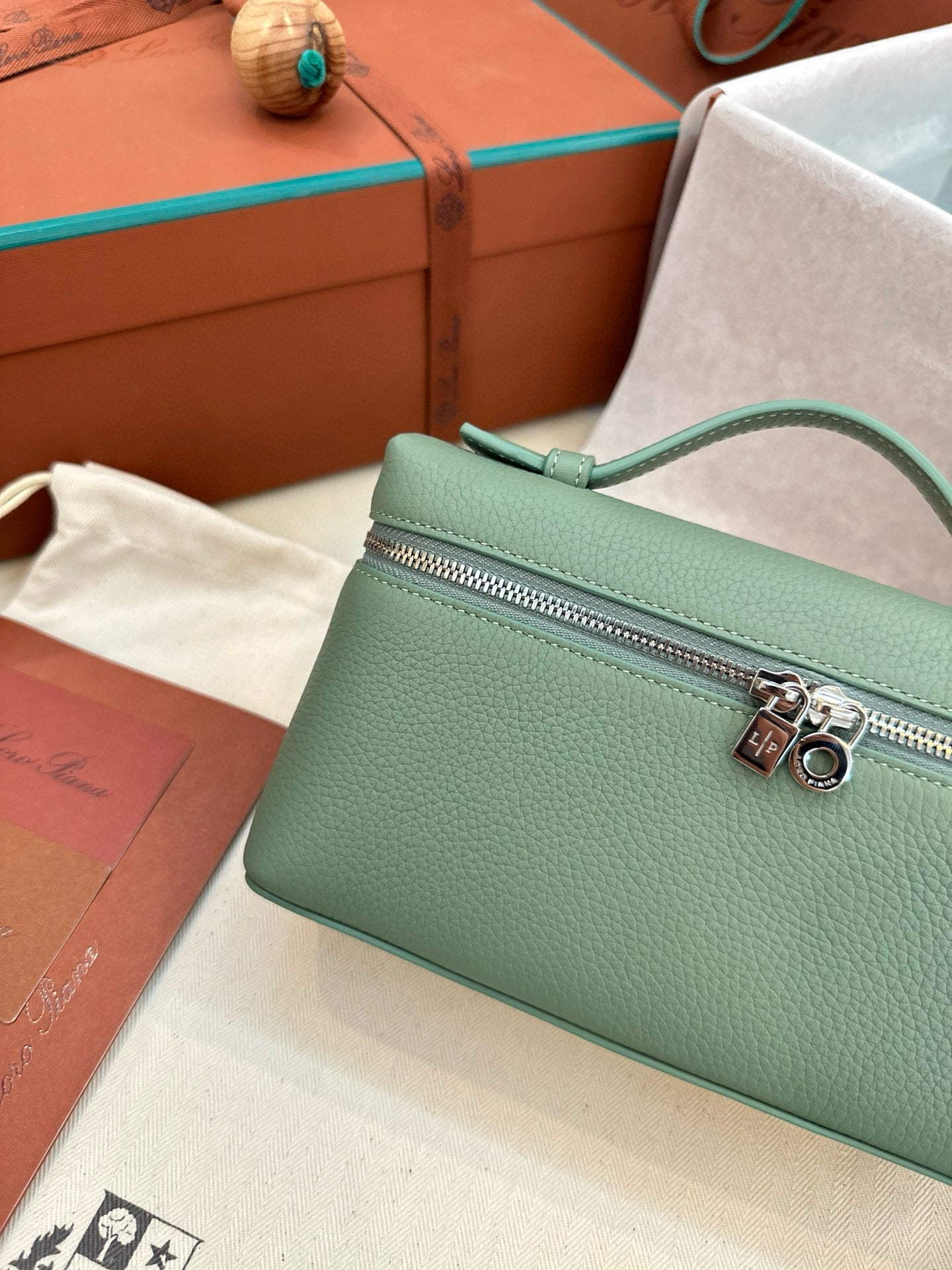 Loro Piana Extra Pocket L19