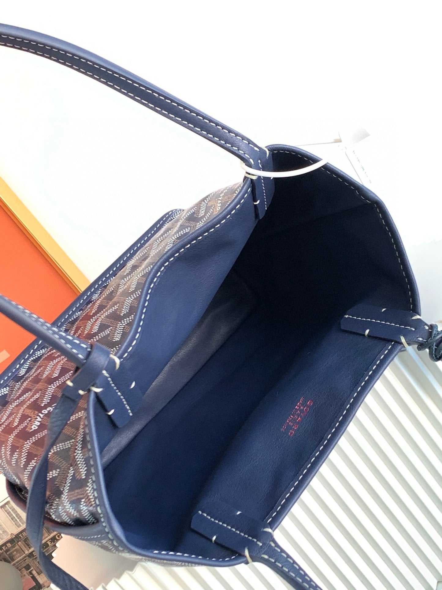 Anjou Mini